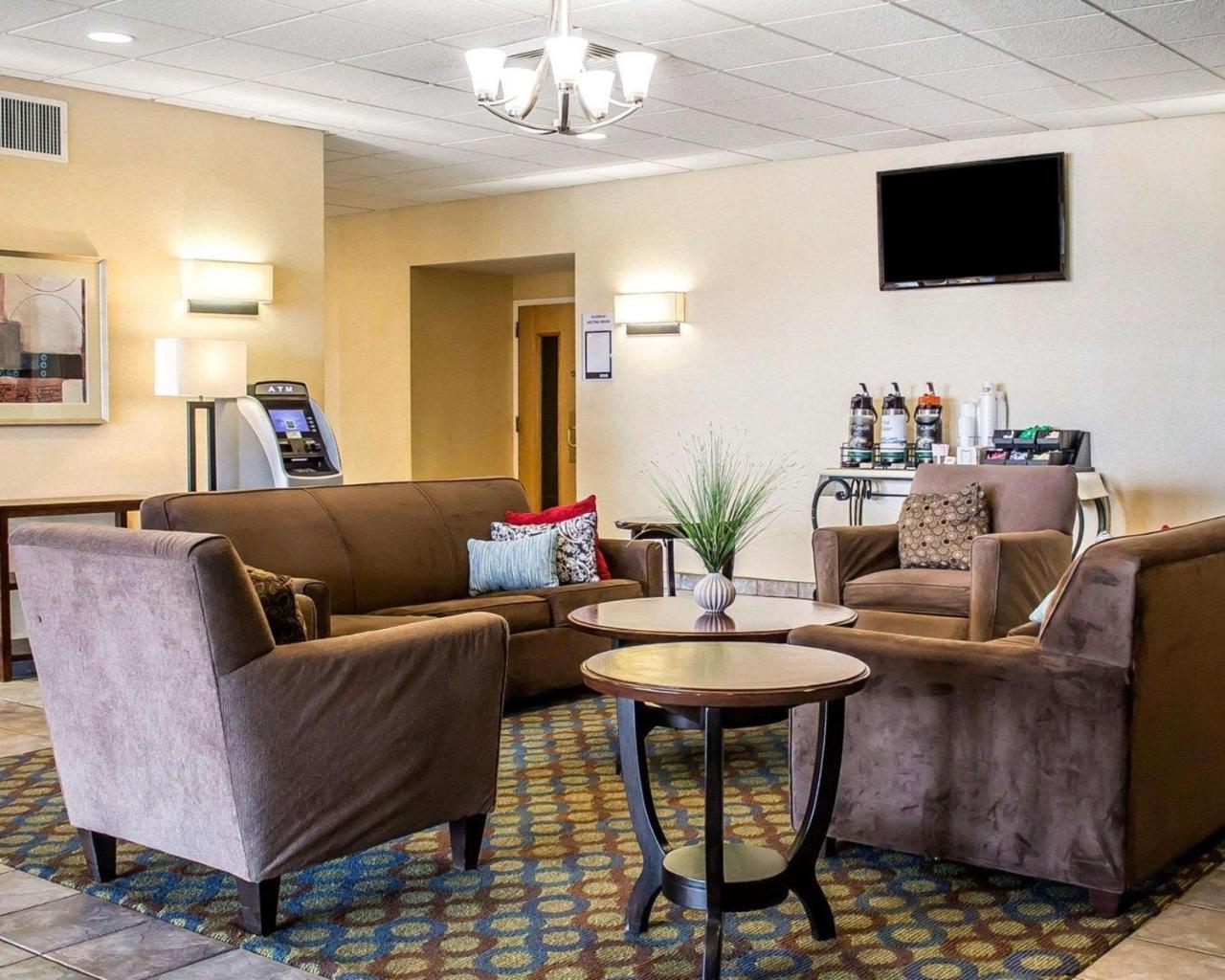 Wilkes-Barre Inn & Suites Εξωτερικό φωτογραφία